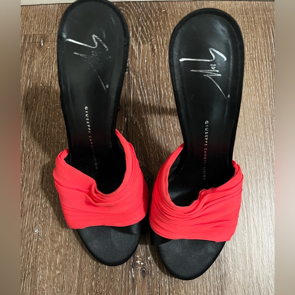 Giuseppe Zanetti heels